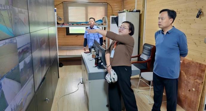 史慶超督導檢查國慶中秋期間安全生產、市場保供及值班值守工作